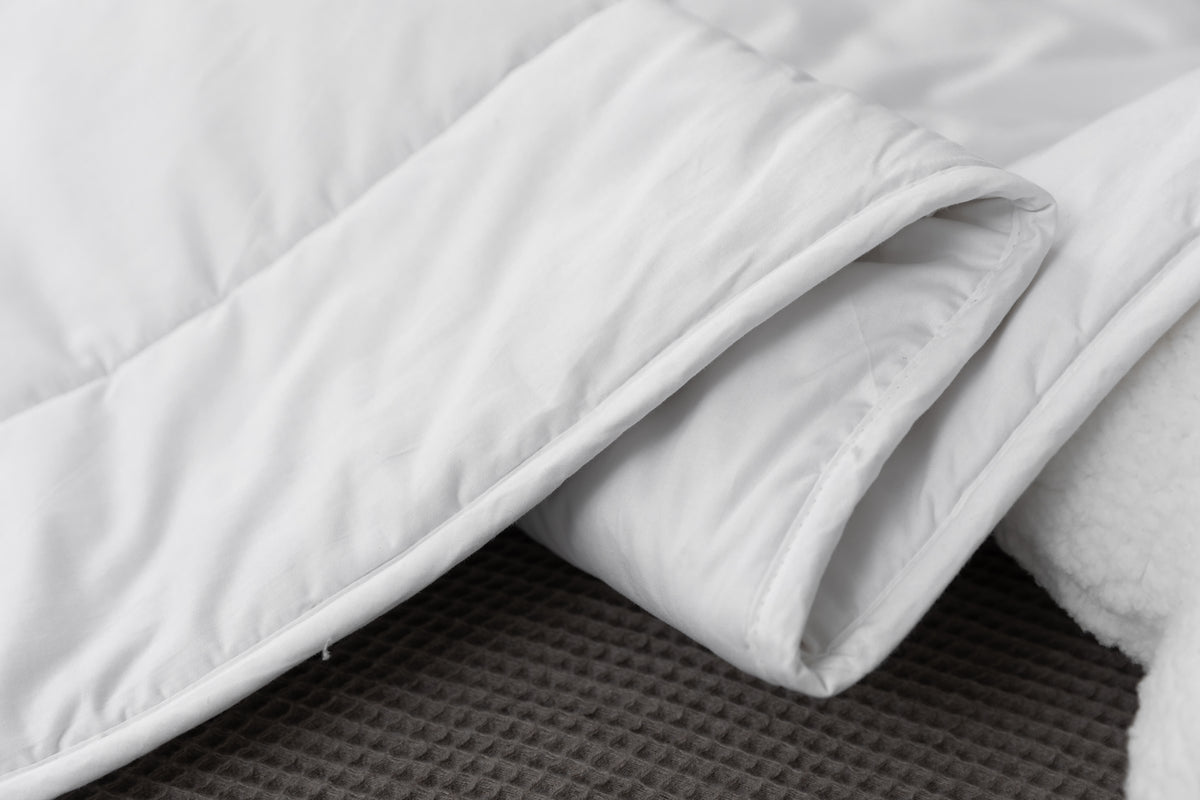 Lightweight Mulberry Silk Duvet Comforter